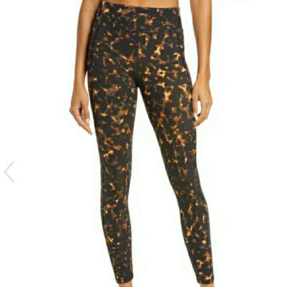 NWOT Sweaty Betty Zero Gravity 7/8 Legging…